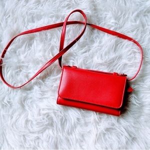 THE PERFECT RED CLUTCH//$5 OR FREE W/$50 PURCHASE